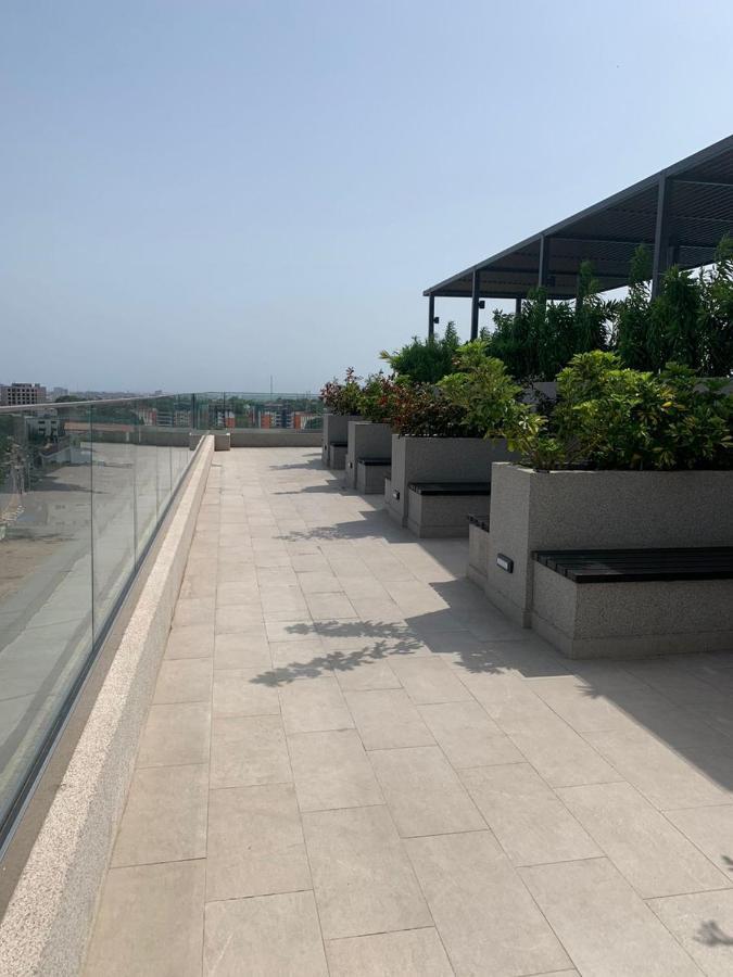 Rt Properties @ The Lennox Airport Residential Accra Exterior photo